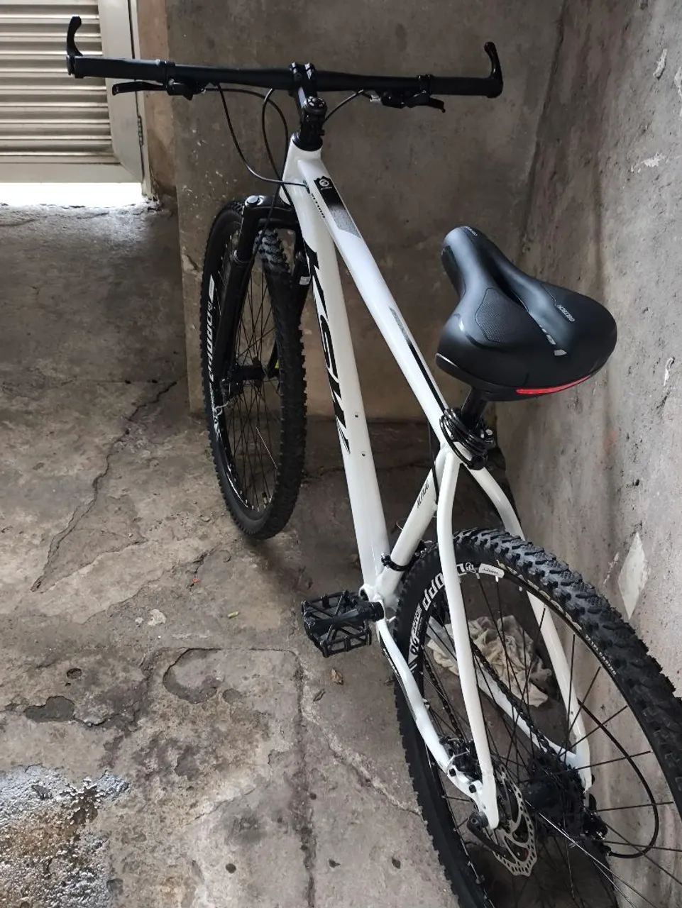 Bicicleta KSW XLT 100 aro 29 - Foto 4
