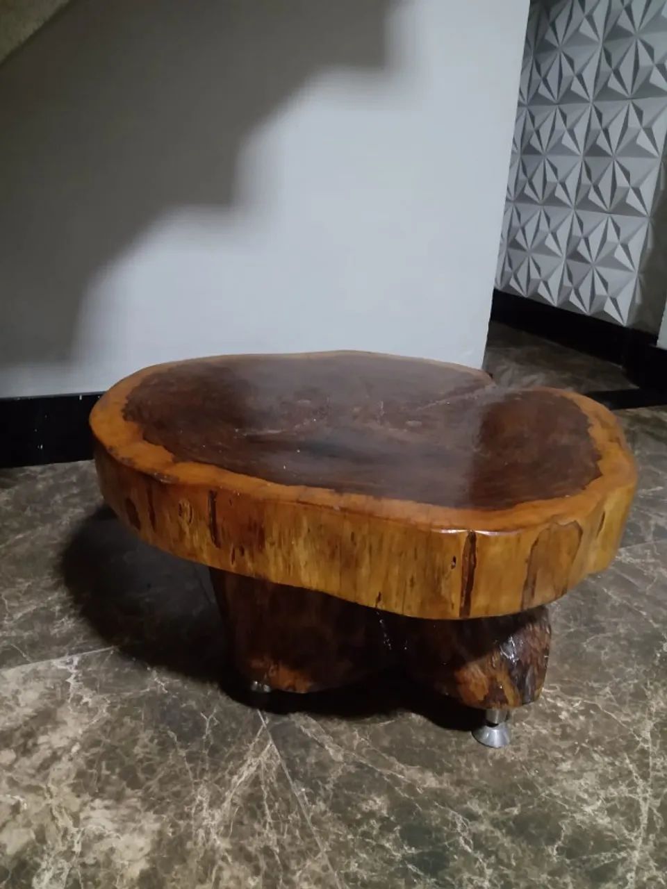 Mesa de centro de madeira rústica