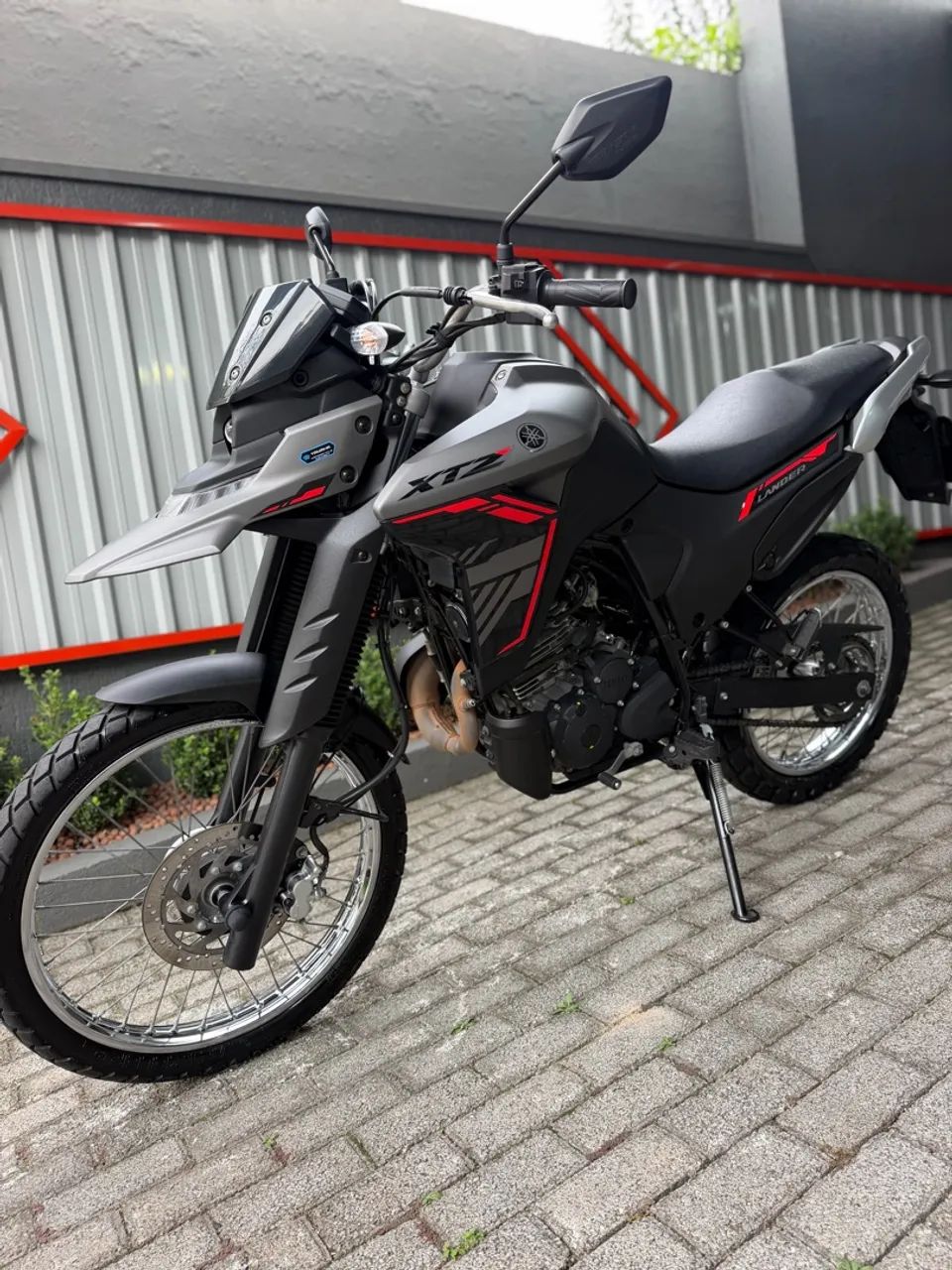Lander 250 2026  - Foto 2