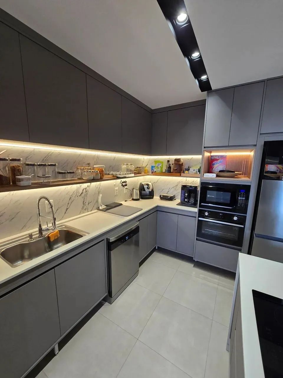 Edifício Condomínio Bravie - Apartamento Edifício Bravie, Jardim Aclimação, Cuiabá-MT, na  - Foto 4