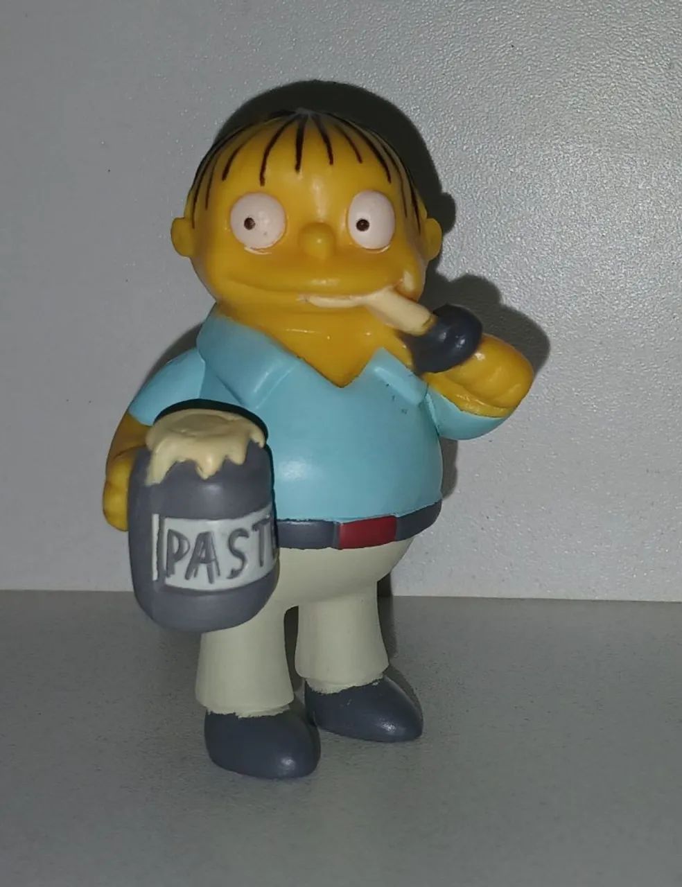 BONECO MINIATURA OS SIMPSONS RALPH WIGGUM