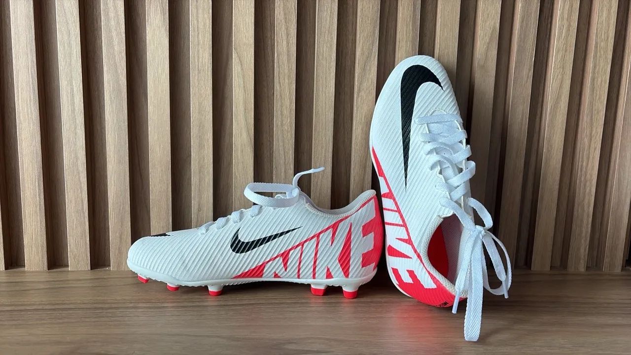 Chuteira Nike 35 praticamente nova - Calçados Esportivos - Setor