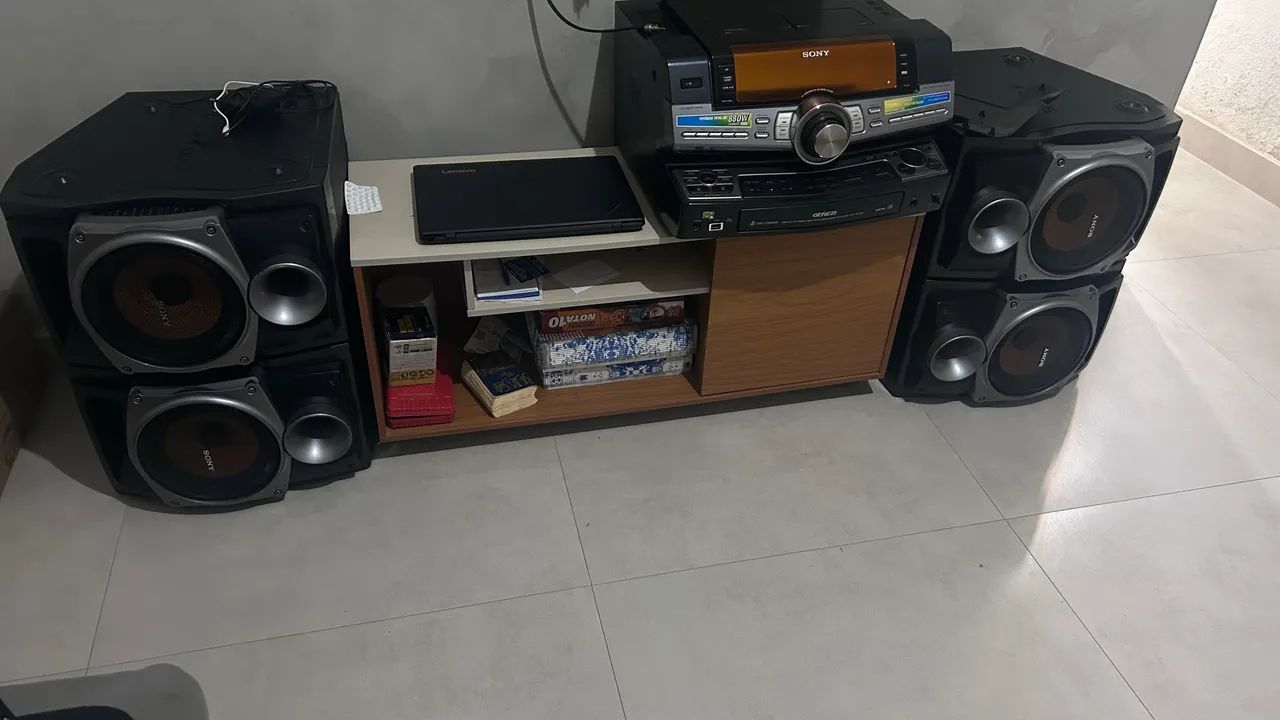 SOM SONY ZUX 9