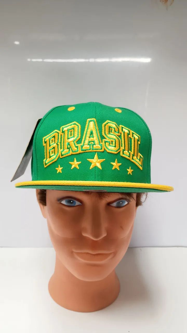 boné snapback é da marca Dark Wolf - Brasil 
