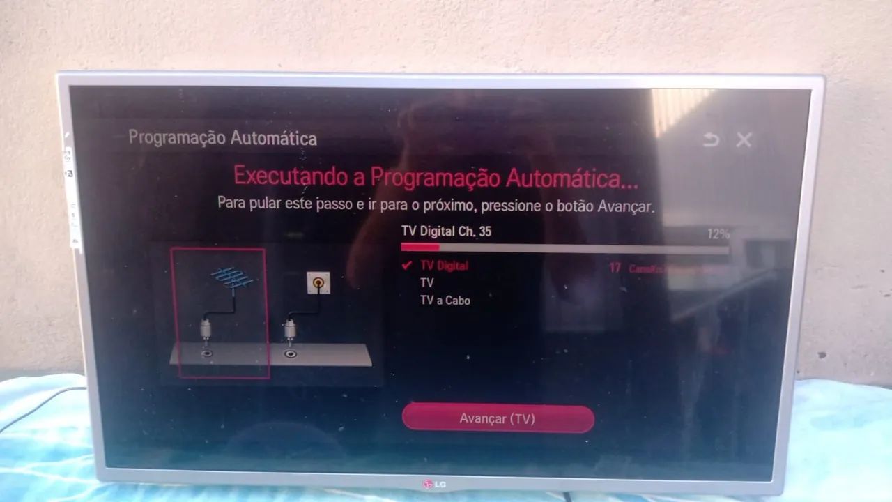 Vendo tv LG 32 polegadas smart  - Foto 2