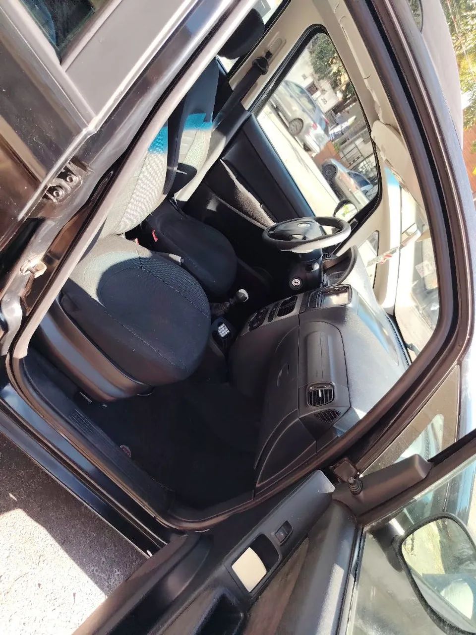 Fiat Idea Attractive 1.4 Fire Flex 8V 5P 2014 - Foto 5