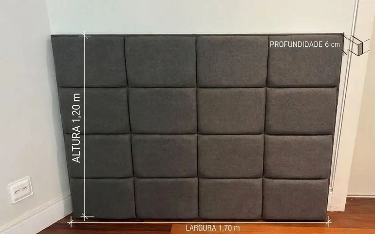 Cabeceira de Cama Estofada Cinza Limpa e Higienizada - Acabamento Premium