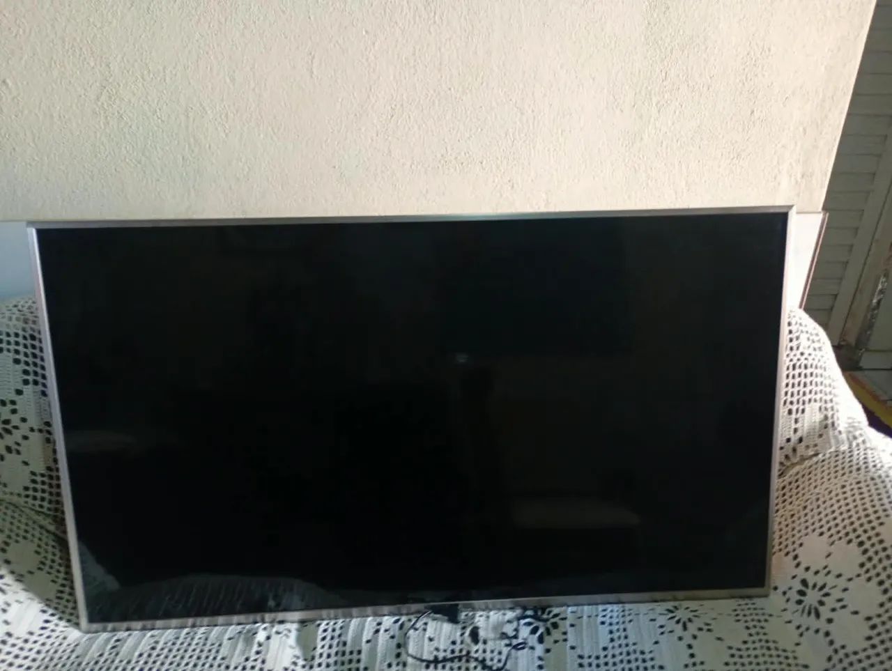 VENDO uma ? Panasonic 55polegadas  - Foto 2
