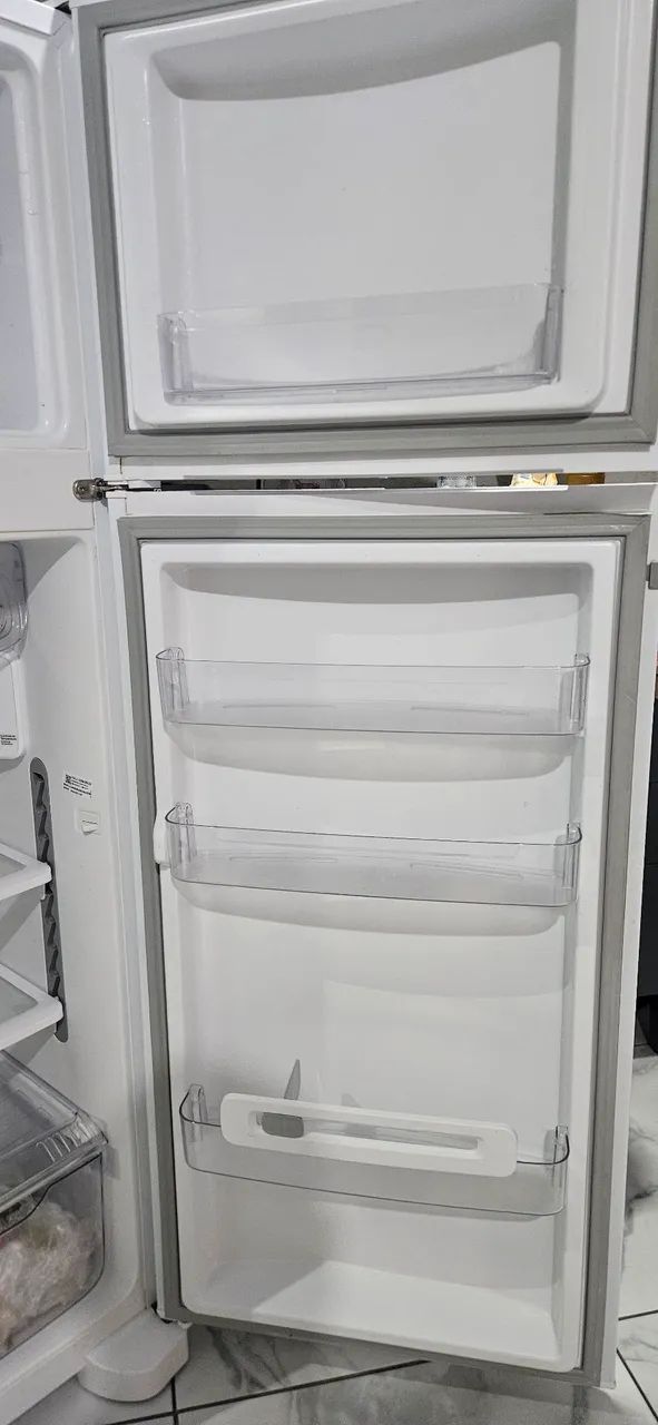 Vendo geladeira em perfeito estado - Foto 5