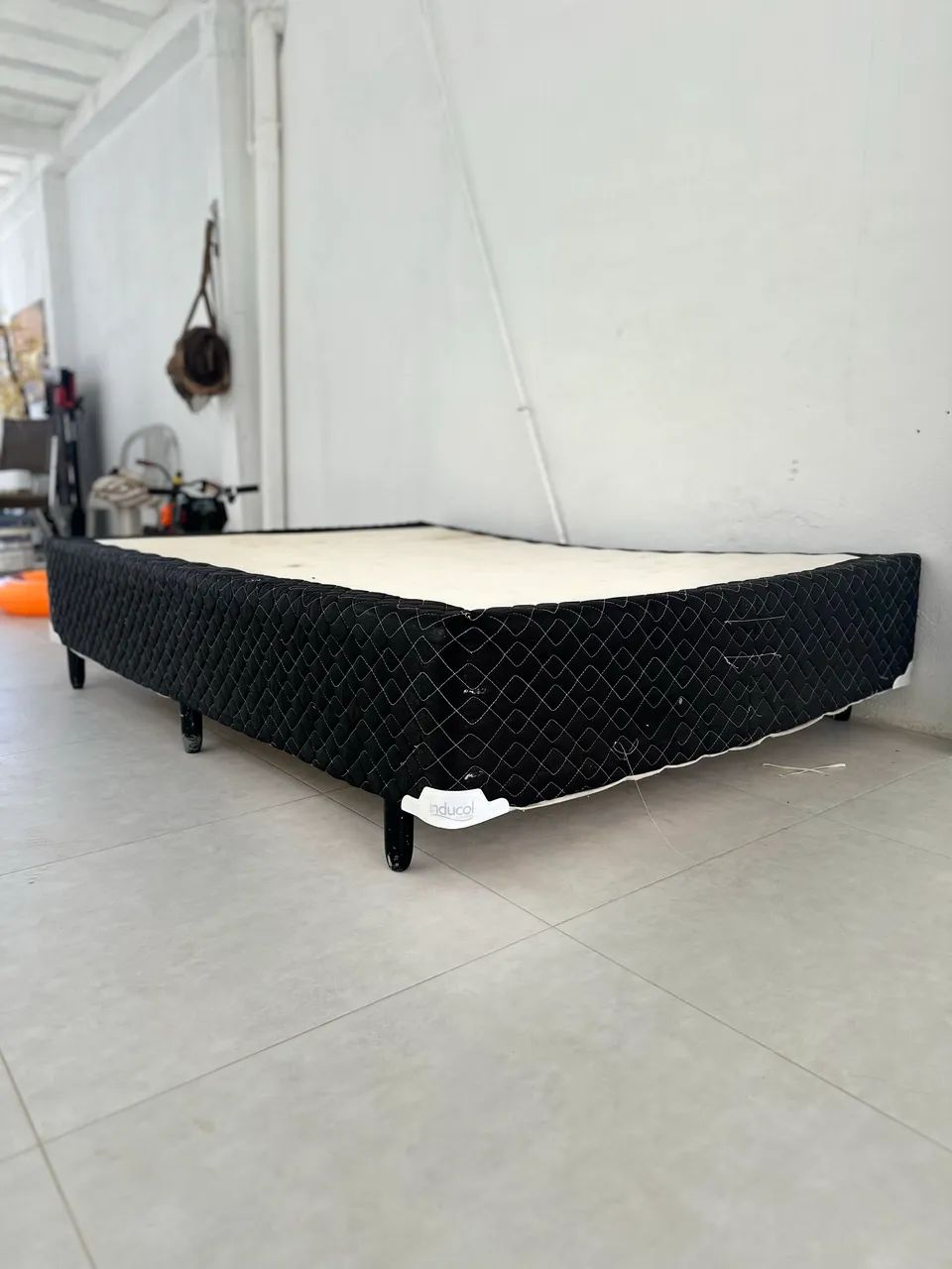 Cama