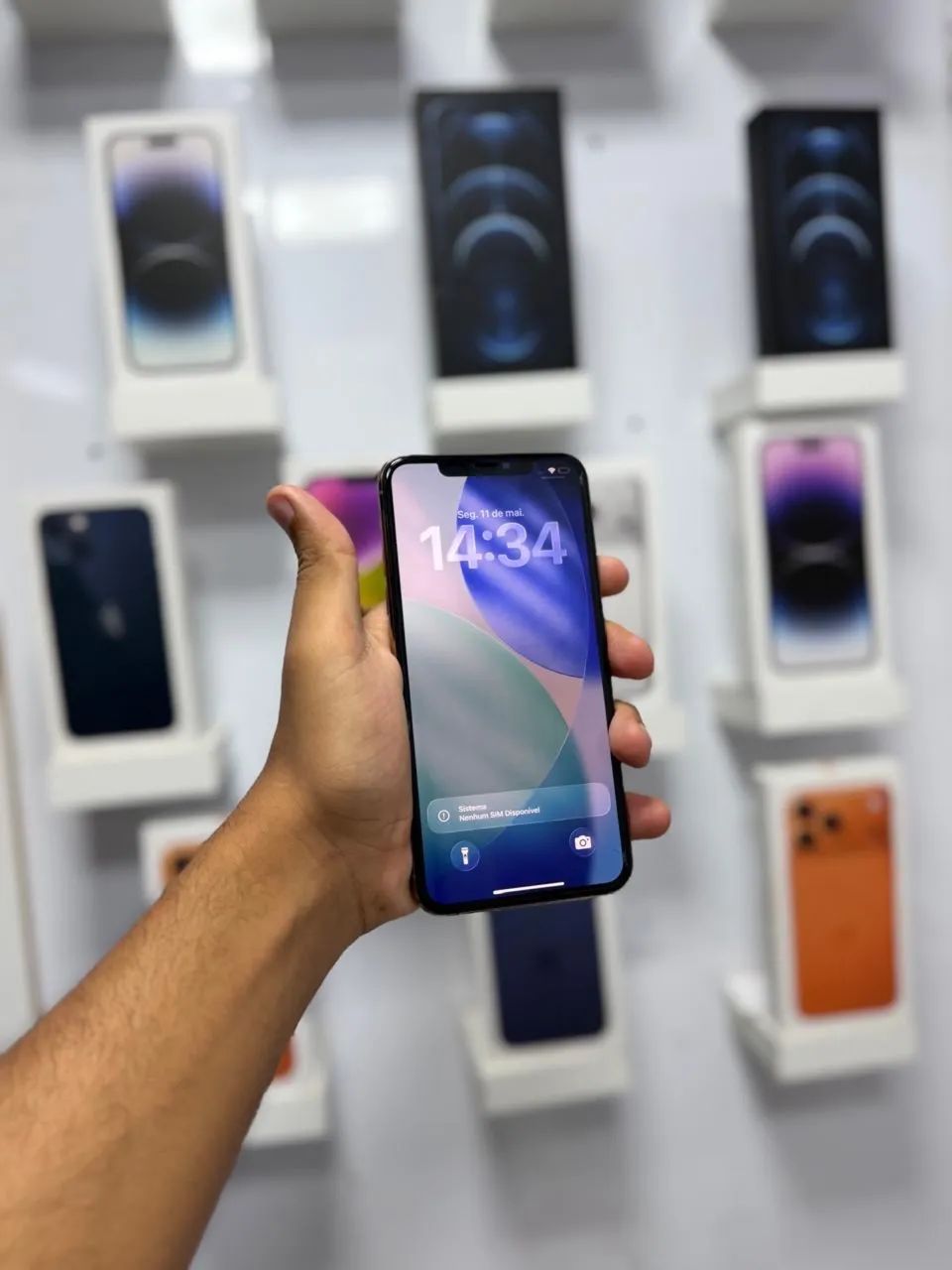 IPHONE 11 PRO MAX 256 GB TELA E BATERIA 1.600,00 - Celulares e