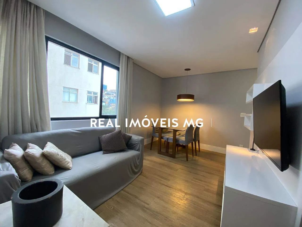Apartamento mobiliado com 2 quartos no Sion - Foto 2