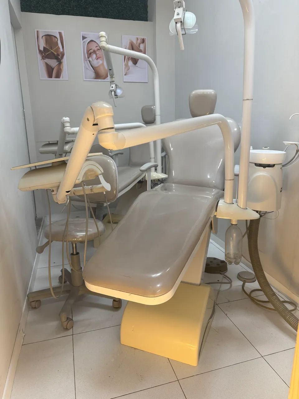 Cadeira odontológica Dabi D700