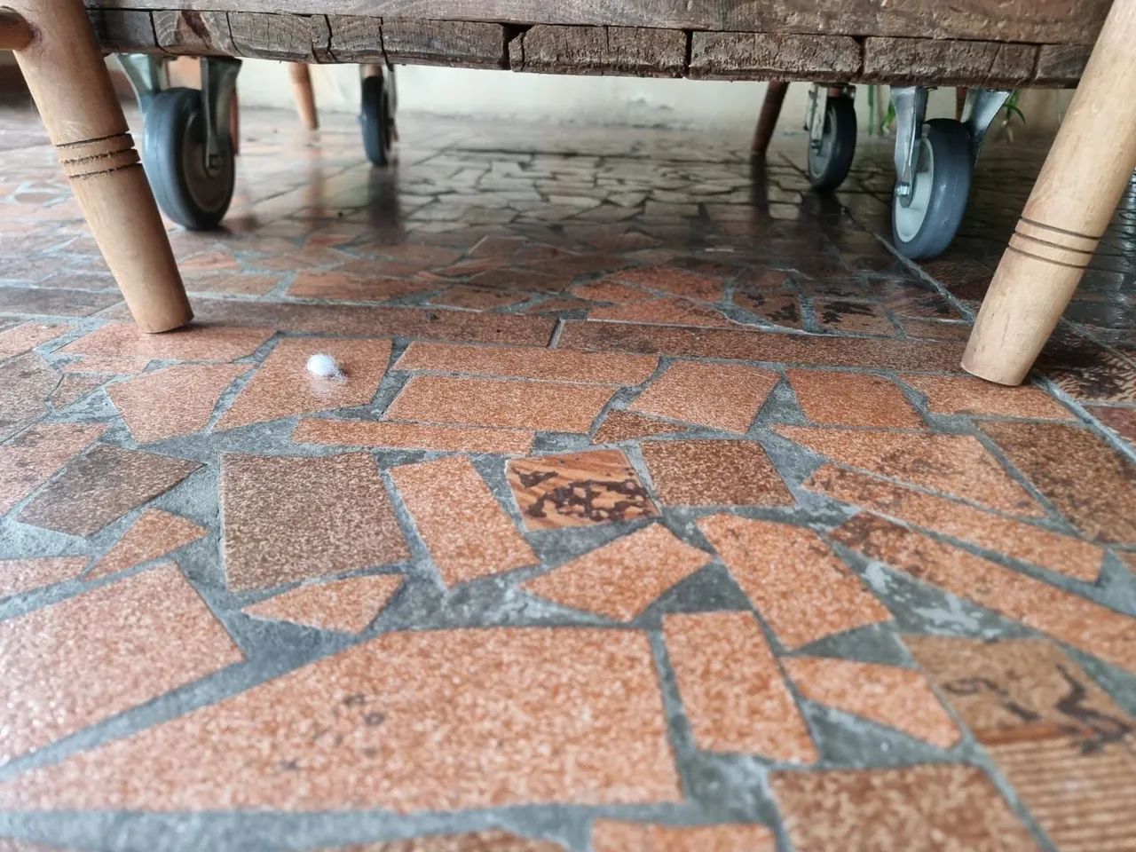 Mesa Carretel com Tampo de Vidro - Foto 4