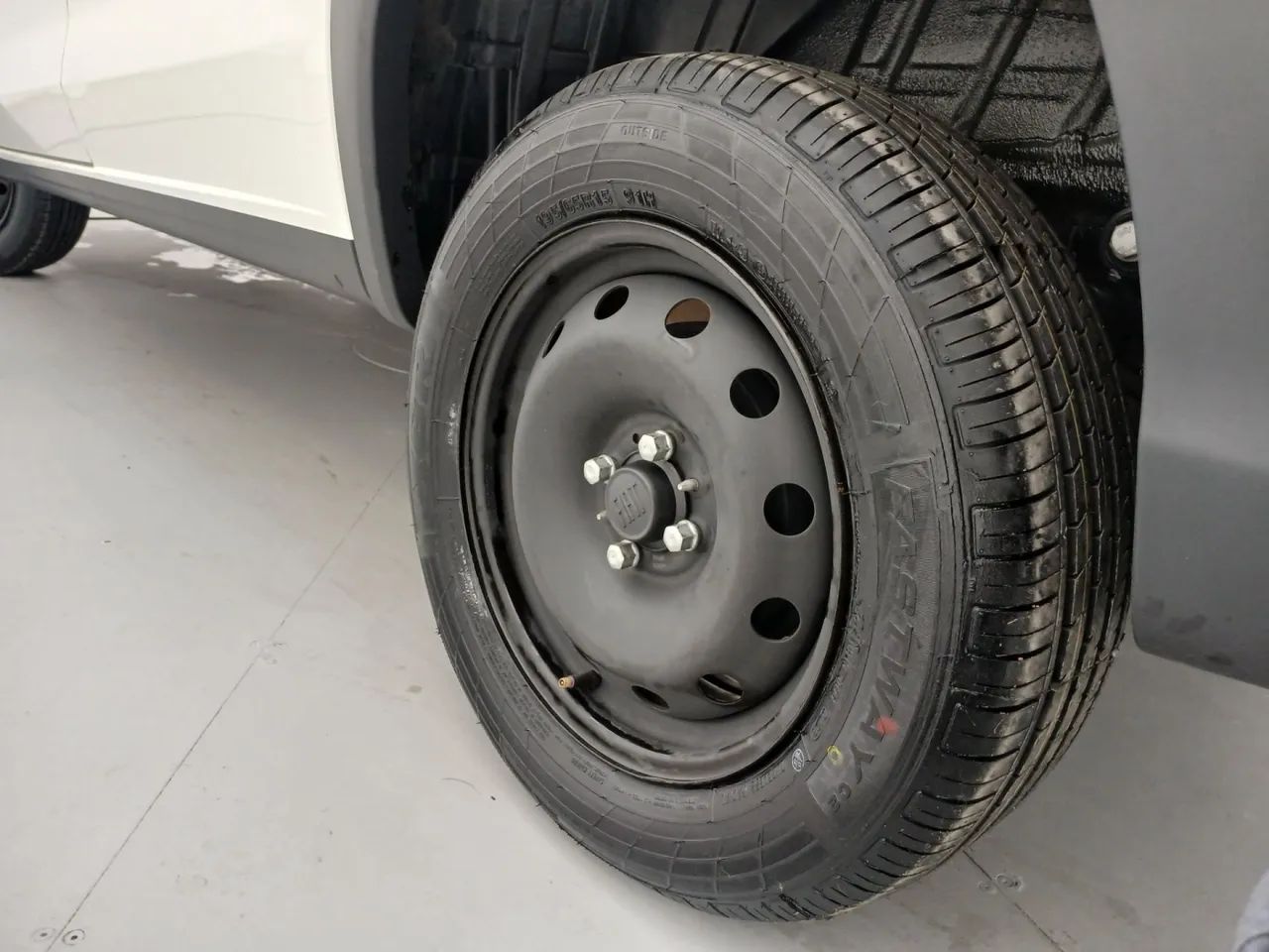 Fiat Strada Endurance 1.3 Flex 8V CS, foto 12 de 16