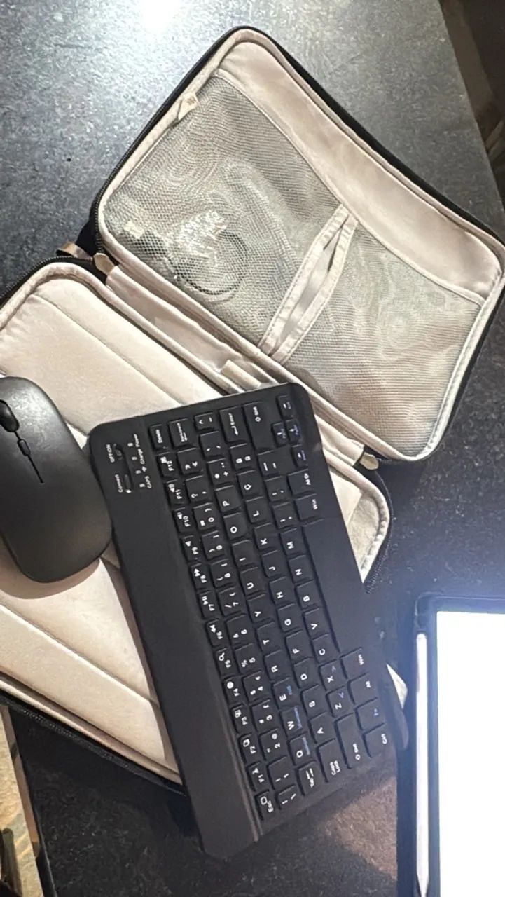 VENDO TABLET COMPLETO COM ACESSÓRIOS