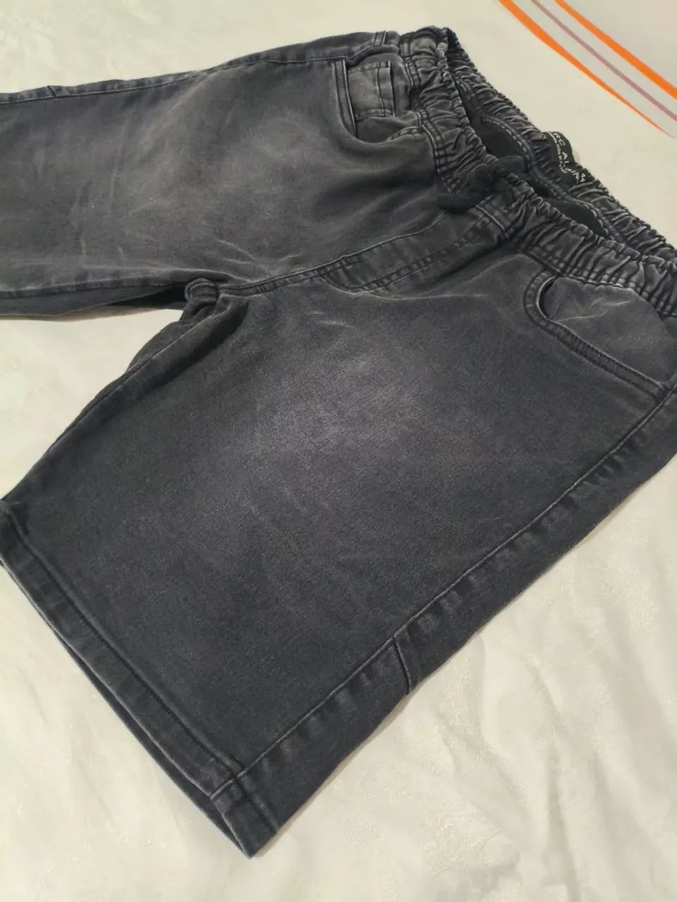 Bermuda Jeans Marc Alaim com cós elastico - T 44 semi nova. - Foto 4