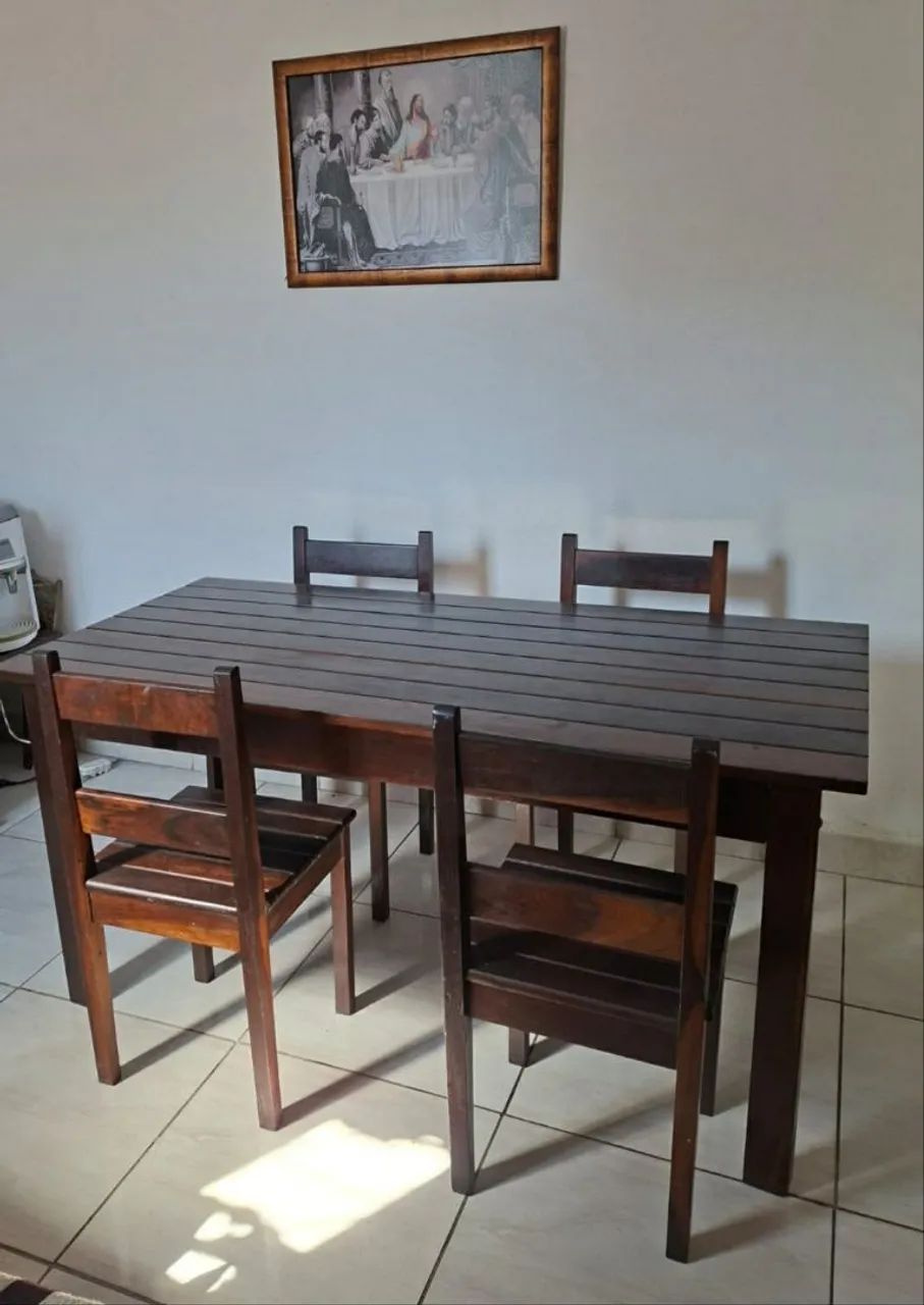 Mesa De Madeira 4 Cadeiras