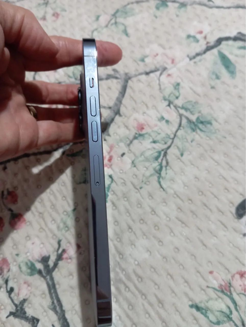 Vendo iPhone 13 Pro Max semi novo - Foto 2