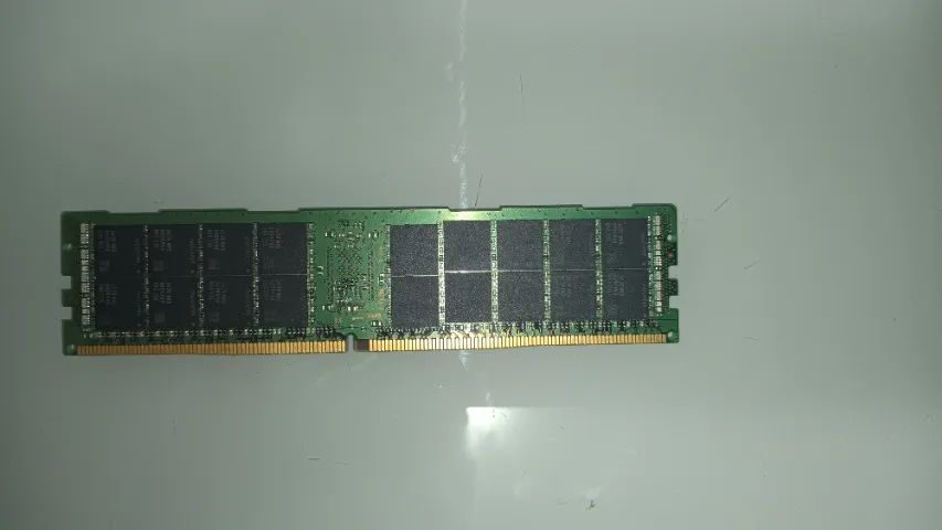 Memória SAMSUNG 64GB 417562042649825281
