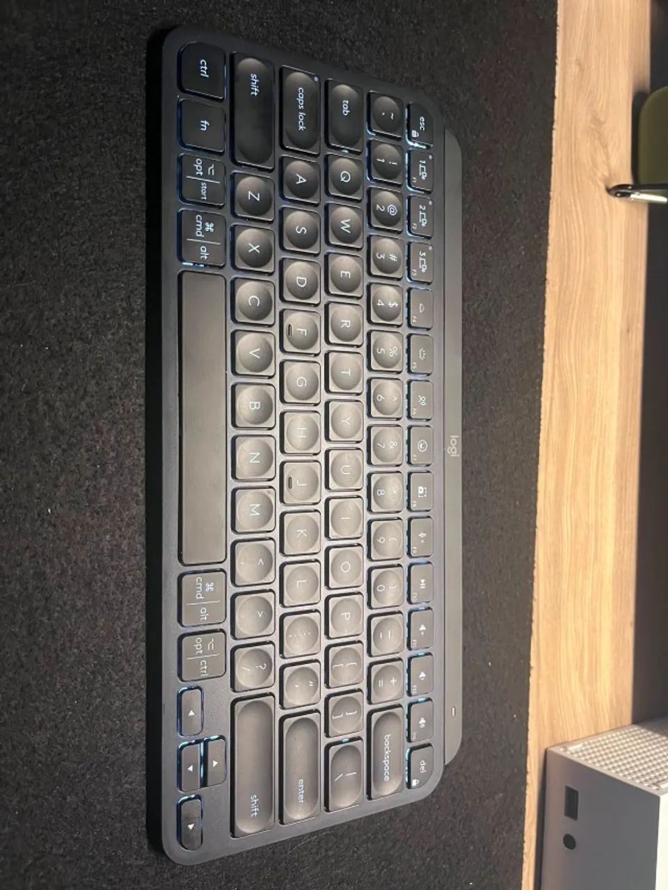 Teclado Logitech MX Keys Mini - Foto 4