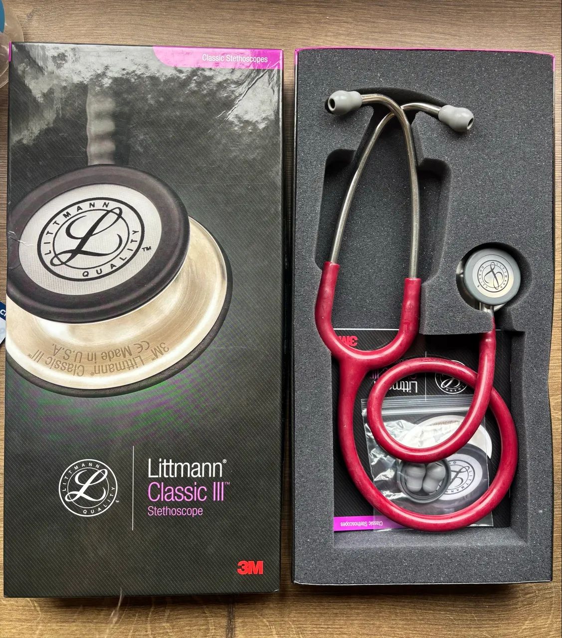Estetoscópio Littmann Vinho Classic III - em estado de novo