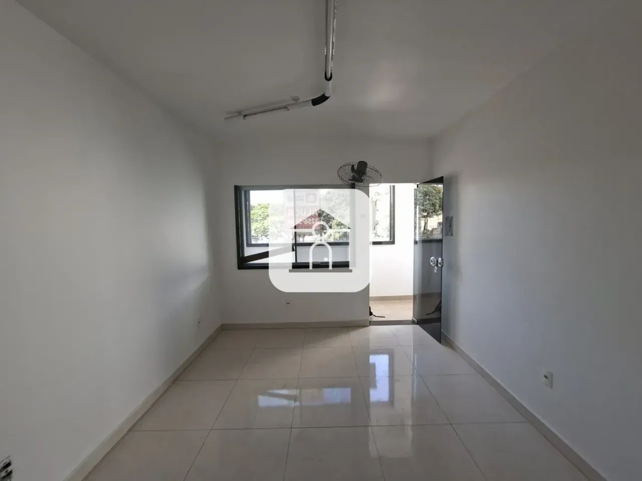 Sala para locação no bairro Presidente Roosevelt - Foto 4