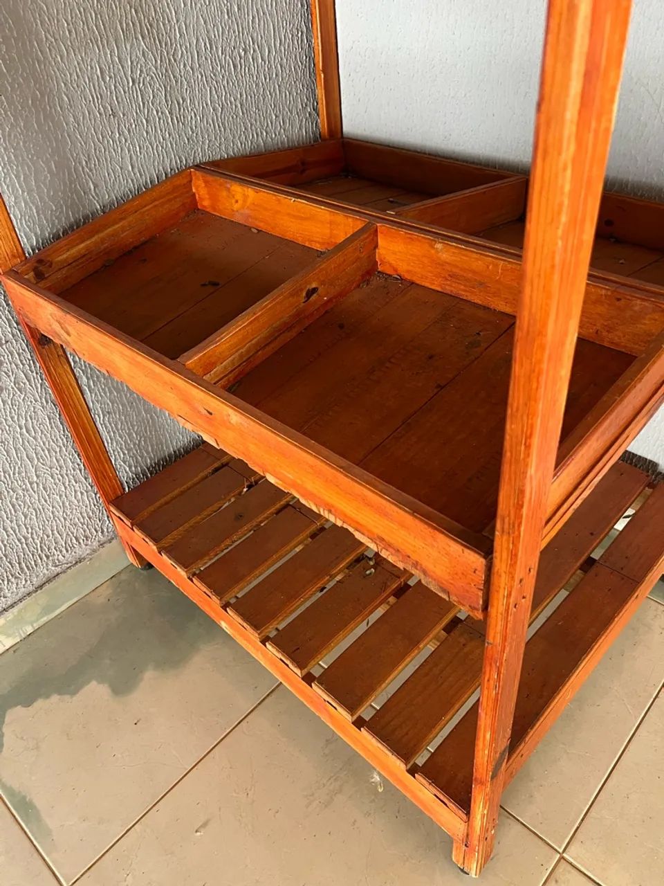 Expositor de madeira para verduras e frutas  - Foto 3