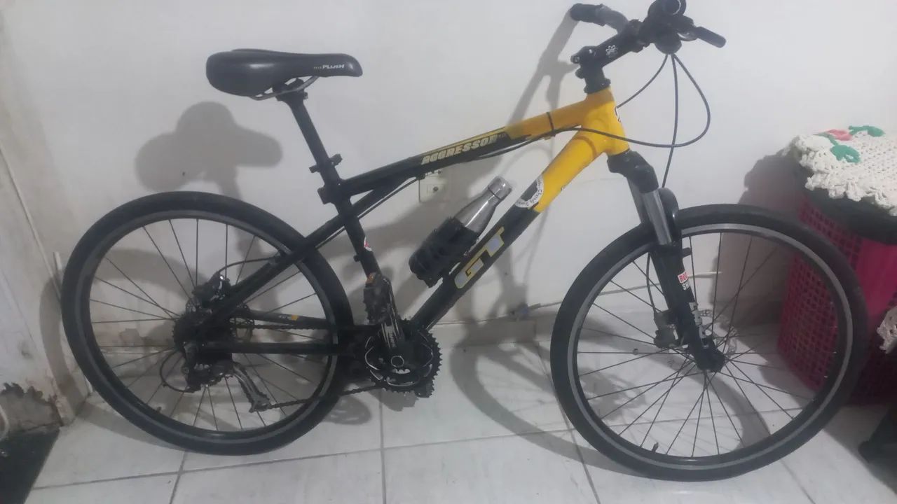 Bicicleta GT AGRESSSOR 1.0  - Foto 2