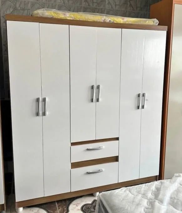 Guarda roupa 6 portas Mdf