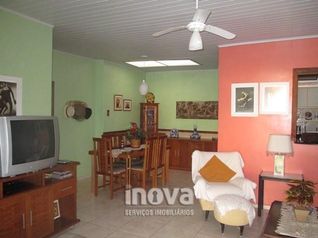 Casa 04 dormitórios no Centro de Imbé - Foto 2