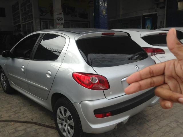 Peugeot - Foto 2