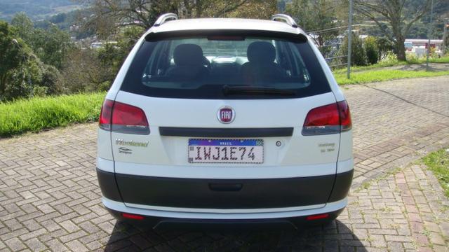 Fiat Palio Weekend 2015 Treking 1.6 completa - Foto 11