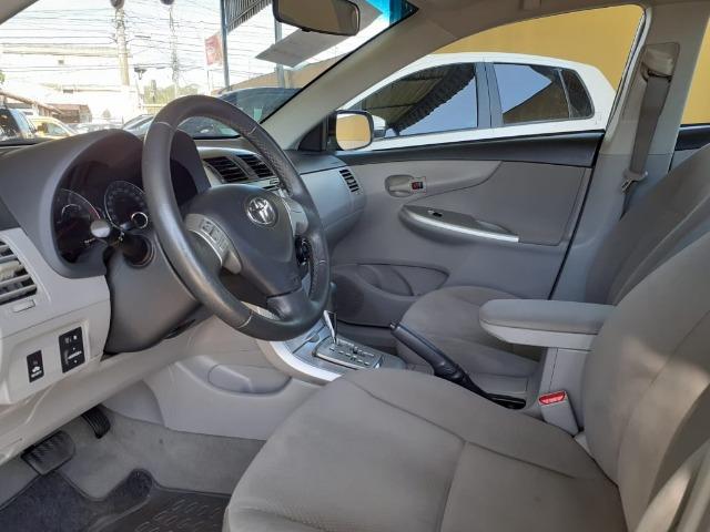 Toyota Corolla GLI 1.8 Aut 2014. Único dono! - Foto 10