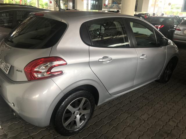 Peugoat 208 - Foto 4
