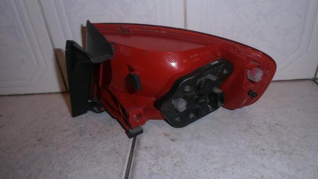Lanterna traseira esquerda audi a4 2009 2010 2011 2012 - Foto 2
