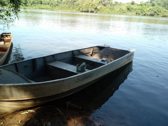 Chácara de porteira fechada na beira do rio Cuiabá com barco gado cavalo casa boa - Foto 4