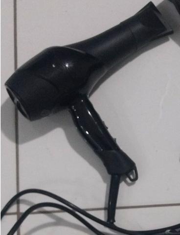 Secador 1300W Taiff Smart 220v ST200 com Bico Chato 2 temperaturas 2 velocidades cabo 3 m