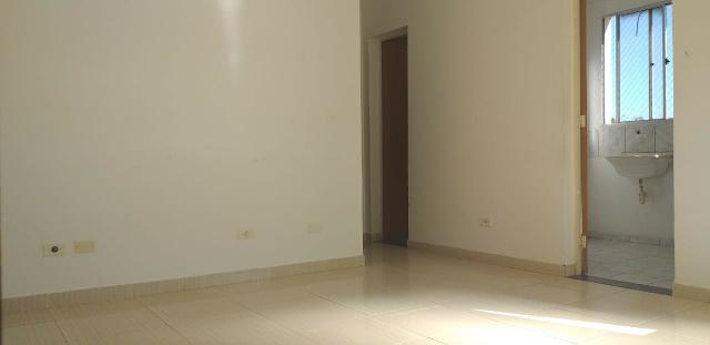 Aluga-se um Apartamento no Setor Industrial Santo antônio - Foto 6