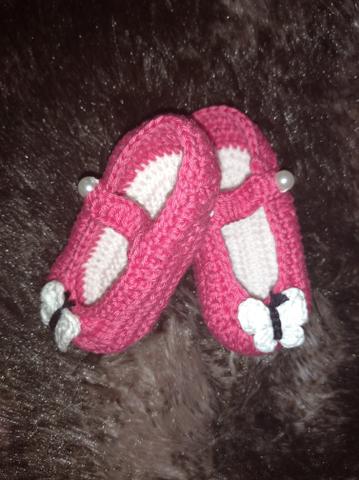 Sapatinho de Crochê Menina Rosa