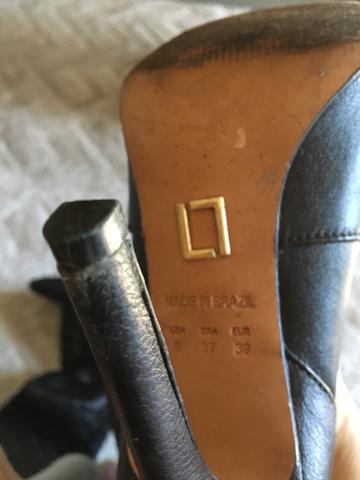 Bota em couro cano longo - Foto 5