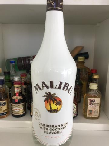 Licor Malibu original importado 1 litro