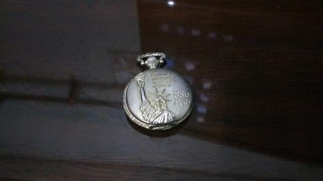 Relógio Quartzo à corda 1986 - Relíquia
