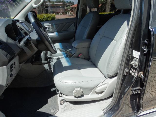 ToYoTa Hilux SRV 3.0D-4D_4x4_ExtrANovA_LacradAOriginaL_ReViSaDa_ - Foto 11