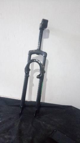 VENDO GARFO ARO 29 COM AVANÇO TODOS EM PERFEITAS CONDIÇÕES