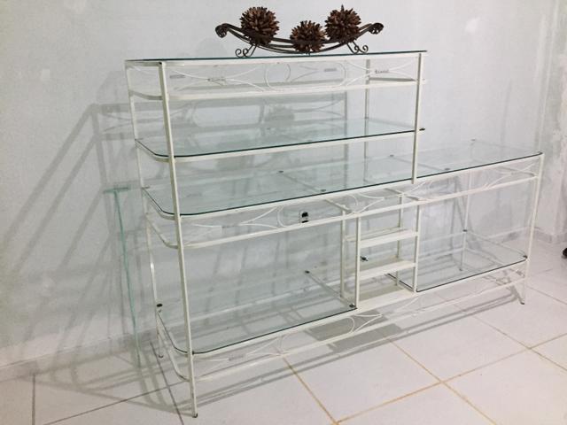 Estante linda em aço e vidro - Foto 3