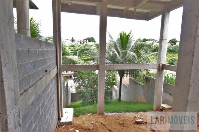 Linda casa de 2 quartos com super espaço para construção - Foto 5