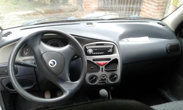 Vendo Palio 1.0 mod. 2007 com Ar, 4 pts, prata, flex - Foto 6