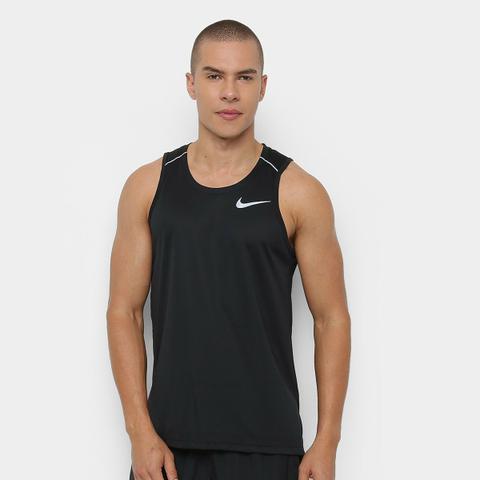 Roupas Nike Semi novas - Foto 5