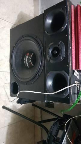 Som automotivo Buster 650 rms